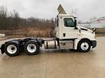 Used 2018 Freightliner Cascadia Detroit DD13 Semi Truck for sale #319654 - photo 8