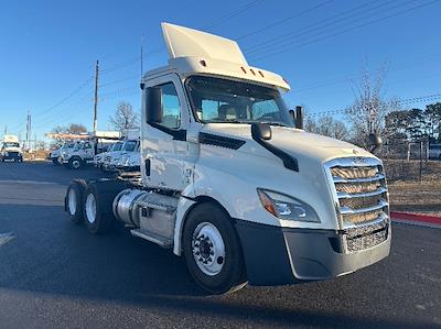 Used 2018 Freightliner Cascadia Detroit DD13 Semi Truck for sale #319666 - photo 1