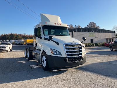 Used 2018 Freightliner Cascadia Detroit DD13 Semi Truck for sale #319674 - photo 1