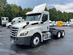 Used 2018 Freightliner Cascadia Detroit DD13 Semi Truck for sale #319675 - photo 3