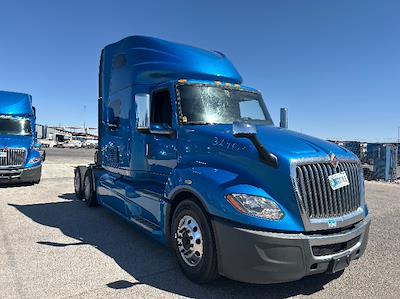 Used 2021 International LT - photo 1