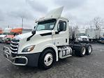Used 2018 Freightliner Cascadia Detroit DD13 Semi Truck for sale #319709 - photo 3