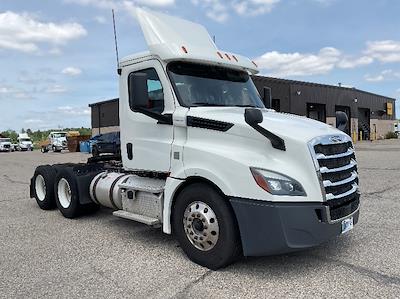 Used 2018 Freightliner Cascadia Detroit DD13 Semi Truck for sale #319712 - photo 1