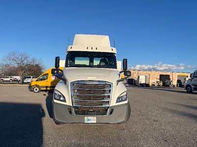 Used 2018 Freightliner Cascadia Detroit DD13 Semi Truck for sale #319716 - photo 2
