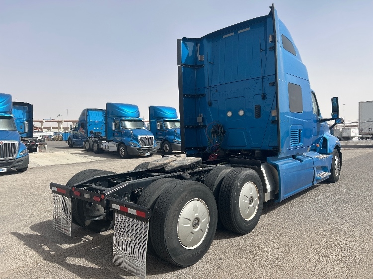 Used 2021 International LT - photo 9