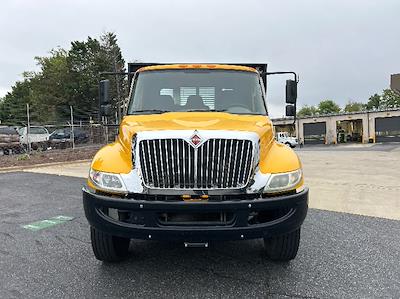 Used 2019 International DuraStar 4300 Wabash Flatbed Truck for sale #320269 - photo 2