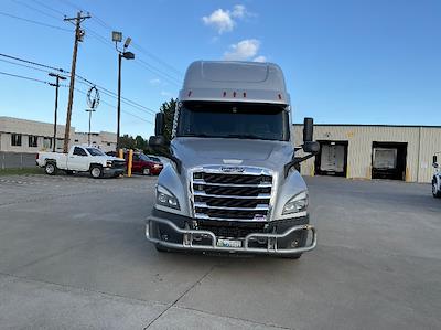 Used 2021 Freightliner Cascadia Cummins X15 Semi Truck with Sleeper Cab for sale #320846 - photo 2