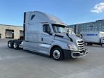 Used 2021 Freightliner Cascadia Cummins X15 Semi Truck with Sleeper Cab for sale #320846 - photo 1