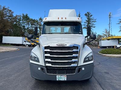 Used 2019 Freightliner Cascadia Detroit DD13 Semi Truck for sale #321086 - photo 2