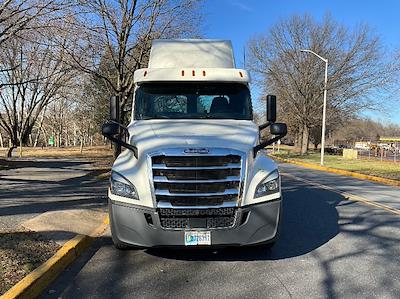 Used 2019 Freightliner Cascadia Detroit DD13 Semi Truck for sale #321124 - photo 2