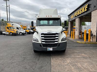 Used 2019 Freightliner Cascadia Detroit DD13 Semi Truck for sale #321136 - photo 2