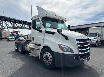 Used 2019 Freightliner Cascadia Detroit DD13 Semi Truck for sale #321138 - photo 1