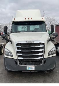 Used 2019 Freightliner Cascadia Detroit DD13 Semi Truck for sale #321141 - photo 2