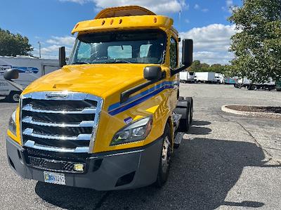 Used 2019 Freightliner Cascadia Detroit DD13 Semi Truck for sale #321176 - photo 2
