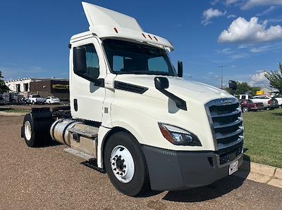 Used 2019 Freightliner Cascadia Detroit DD13 Semi Truck for sale #321580 - photo 1