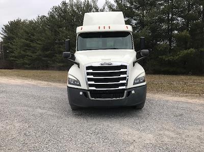 Used 2019 Freightliner Cascadia Detroit DD13 Semi Truck for sale #321596 - photo 2