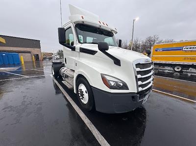 Used 2019 Freightliner Cascadia Detroit DD13 Semi Truck for sale #321598 - photo 1