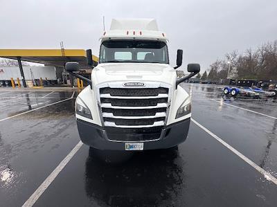 Used 2019 Freightliner Cascadia Detroit DD13 Semi Truck for sale #321598 - photo 2