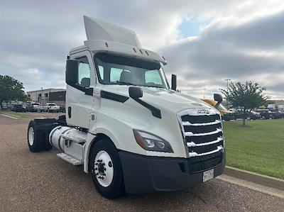 Used 2019 Freightliner Cascadia Detroit DD13 Semi Truck for sale #321607 - photo 1