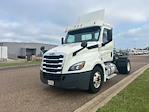 Used 2019 Freightliner Cascadia Detroit DD13 Semi Truck for sale #321607 - photo 3
