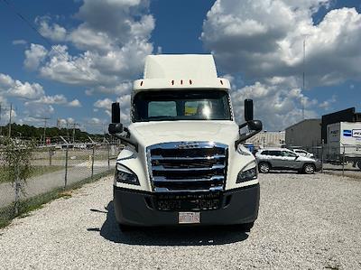 Used 2019 Freightliner Cascadia Detroit DD13 Semi Truck for sale #321608 - photo 2