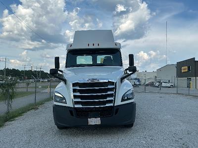 Used 2019 Freightliner Cascadia Detroit DD13 Semi Truck for sale #321622 - photo 2