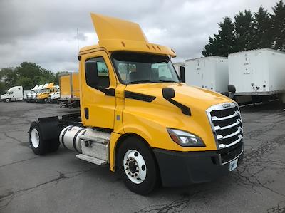 Used 2019 Freightliner Cascadia - photo 1