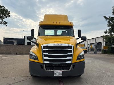 Used 2019 Freightliner Cascadia Detroit DD13 Semi Truck for sale #321686 - photo 2