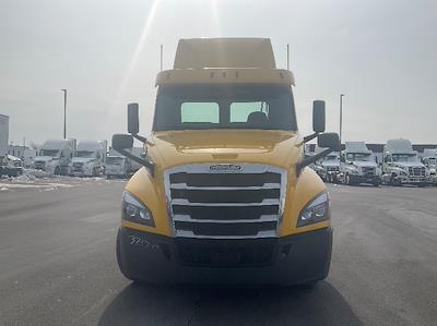 Used 2019 Freightliner Cascadia Detroit DD13 Semi Truck for sale #321703 - photo 2