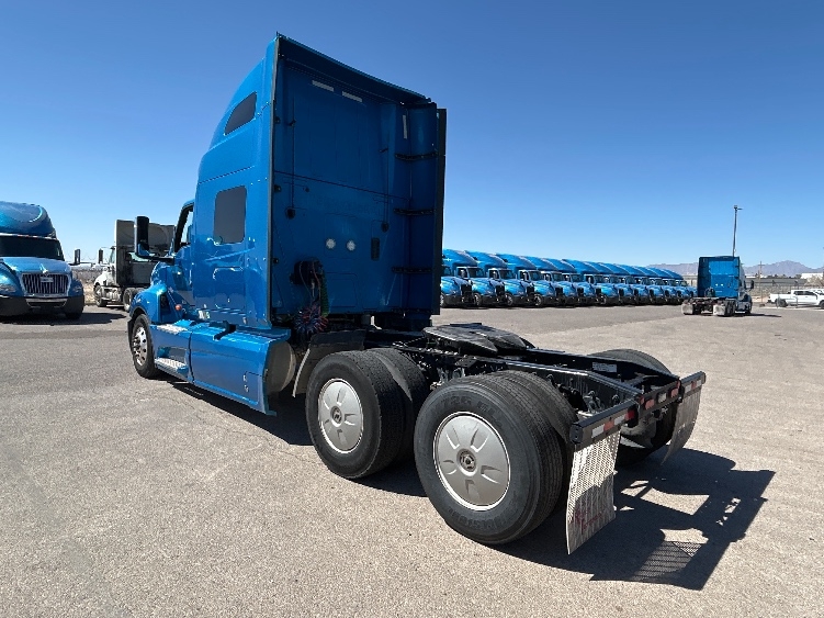 Used 2021 International LT - photo 7