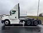 Used 2021 Freightliner Cascadia Detroit DD15AT Semi Truck for sale #322236 - photo 4