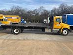 Used 2019 Hino 268A Single Cab Flatbed Truck for sale #322442 - photo 13