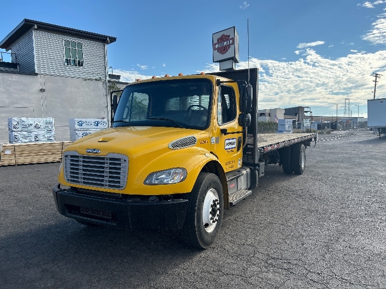 Used 2019 Freightliner M2 106 - photo 5