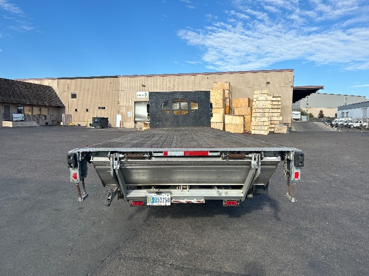 Used 2019 Freightliner M2 106 - photo 10
