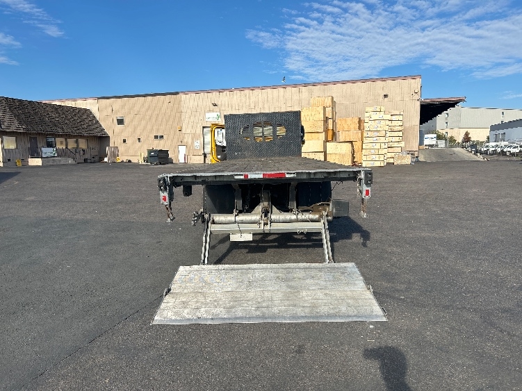 Used 2019 Freightliner M2 106 - photo 11