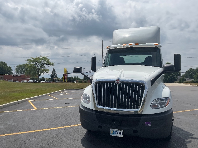 Used 2019 International LT - photo 2