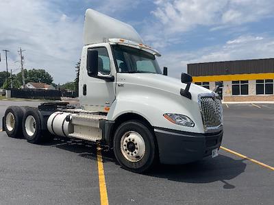 Used 2019 International LT International A26 Semi Truck for sale #323409 - photo 1