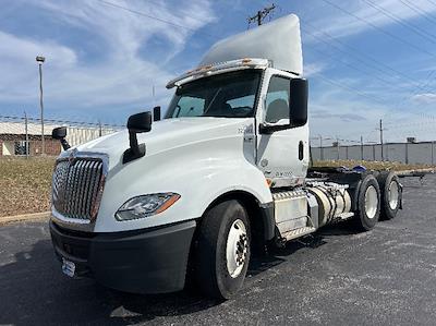 Used 2019 International LT - photo 1