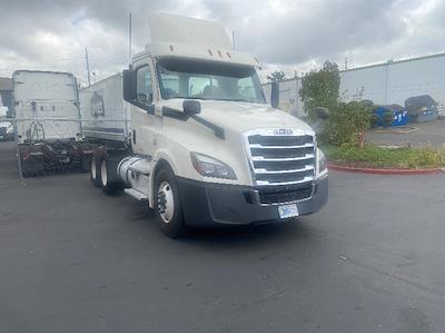 Used 2019 Freightliner Cascadia Detroit DD13 Semi Truck for sale #323843 - photo 1