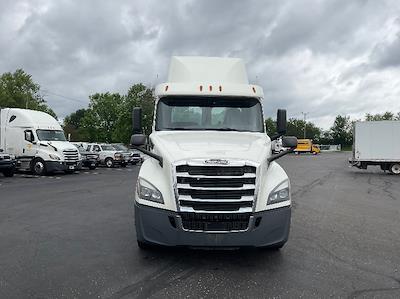 Used 2019 Freightliner Cascadia Detroit DD13 Semi Truck for sale #323849 - photo 2