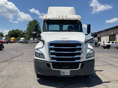 Used 2019 Freightliner Cascadia Detroit DD13 Semi Truck for sale #323894 - photo 2