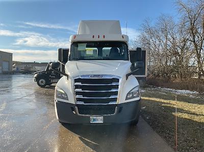 Used 2019 Freightliner Cascadia Detroit DD13 Semi Truck for sale #323939 - photo 2
