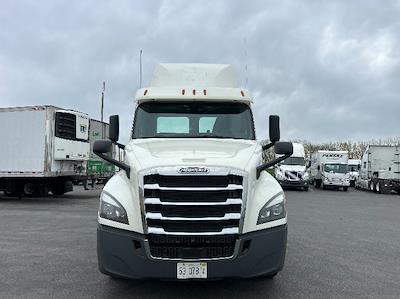 Used 2019 Freightliner Cascadia Detroit DD13 Semi Truck for sale #323946 - photo 2