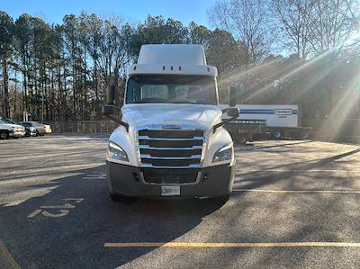 Used 2019 Freightliner Cascadia Detroit DD13 Semi Truck for sale #323960 - photo 2