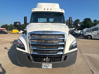 Used 2019 Freightliner Cascadia Detroit DD13 Semi Truck for sale #323978 - photo 2