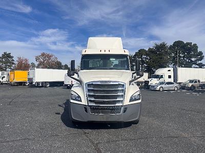 Used 2019 Freightliner Cascadia Detroit DD13 Semi Truck for sale #323994 - photo 2