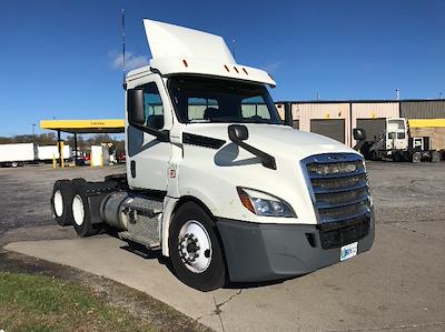 Used 2019 Freightliner Cascadia Detroit DD13 Semi Truck for sale #324029 - photo 1