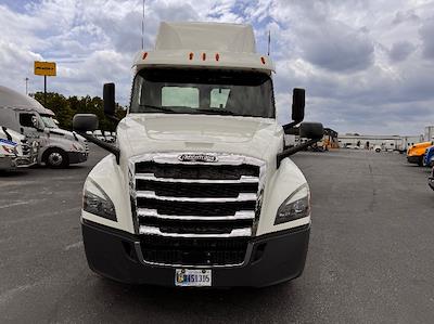 Used 2019 Freightliner Cascadia Detroit DD13 Semi Truck for sale #324031 - photo 2