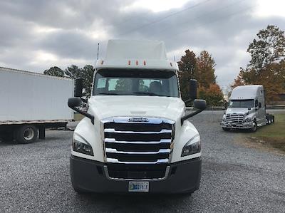 Used 2019 Freightliner Cascadia Detroit DD13 Semi Truck for sale #324039 - photo 2