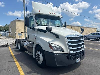 Used 2019 Freightliner Cascadia Detroit DD13 Semi Truck for sale #324082 - photo 1